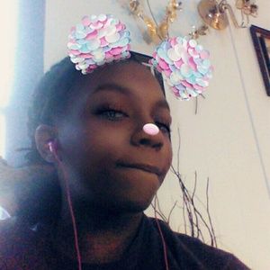 Meet your Posher, Ajsia